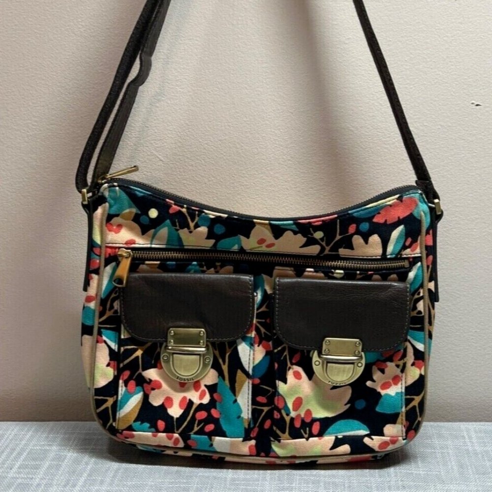 Canvas and Leather Floral Fossil Crossbody Handbag with Pushlock Flap Pockets